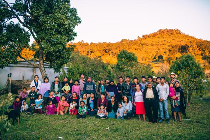 Posada navideña con la familia Lum Ha'